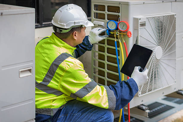 Professional Hvac technician working in Idaville, IN
